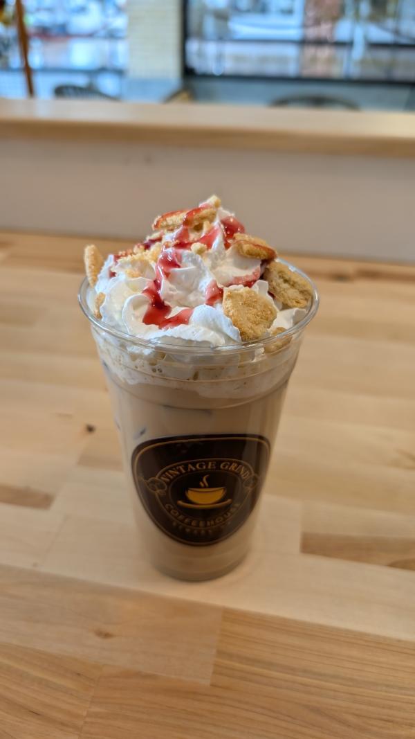 Iced Chai Berry Crumble